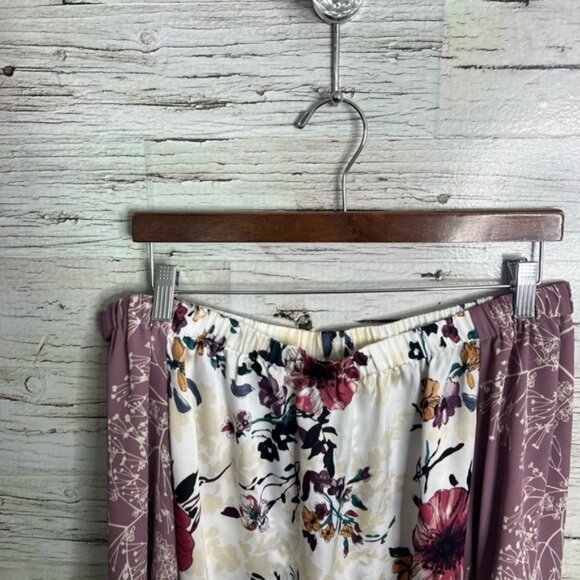 White House Black Market Off-the-Shoulder Bell Sleeve Blouse - Picture 6 of 12